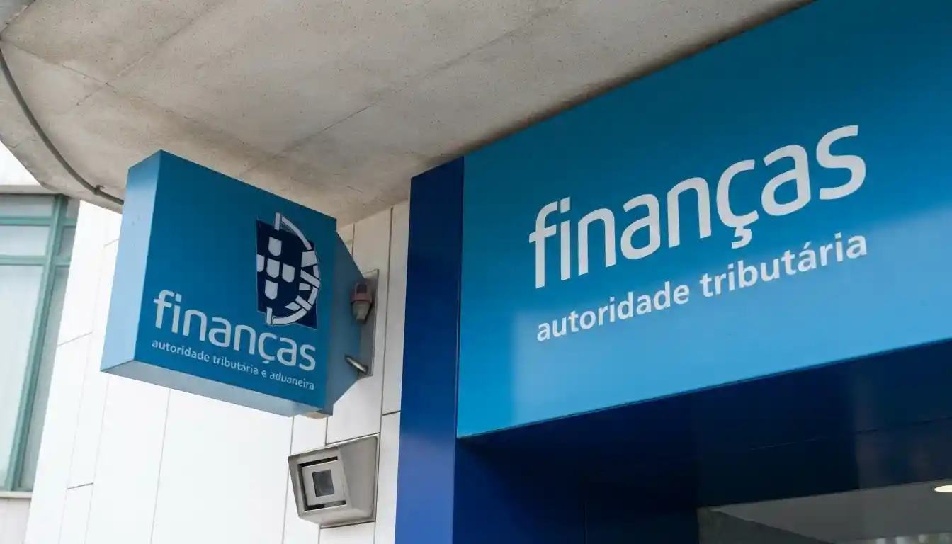 Funcionários AT